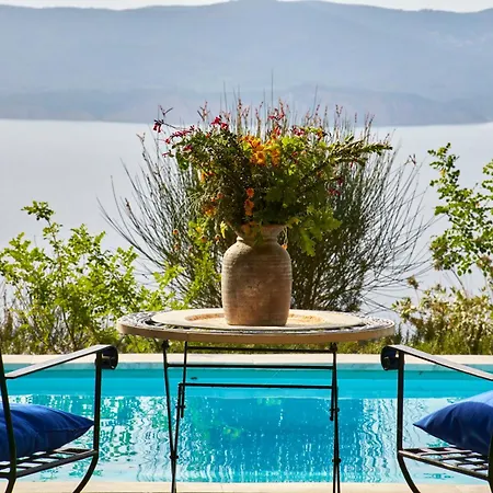 Luxury In * Kechria